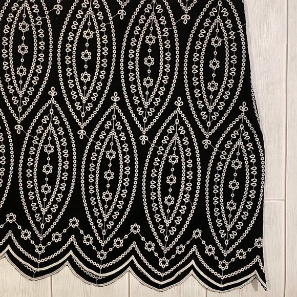 NWT LOFT Embroidered Scalloped Skirt - Picture 1 of 6